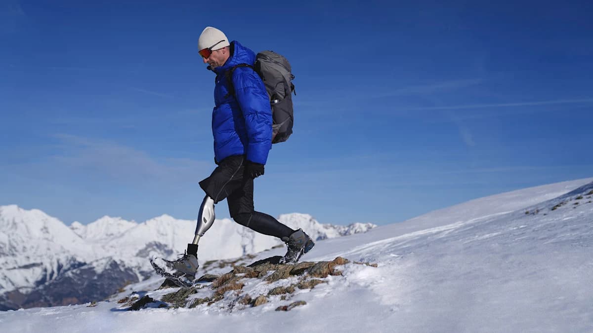 Genium X4 microprocessor knee user in the mountains.